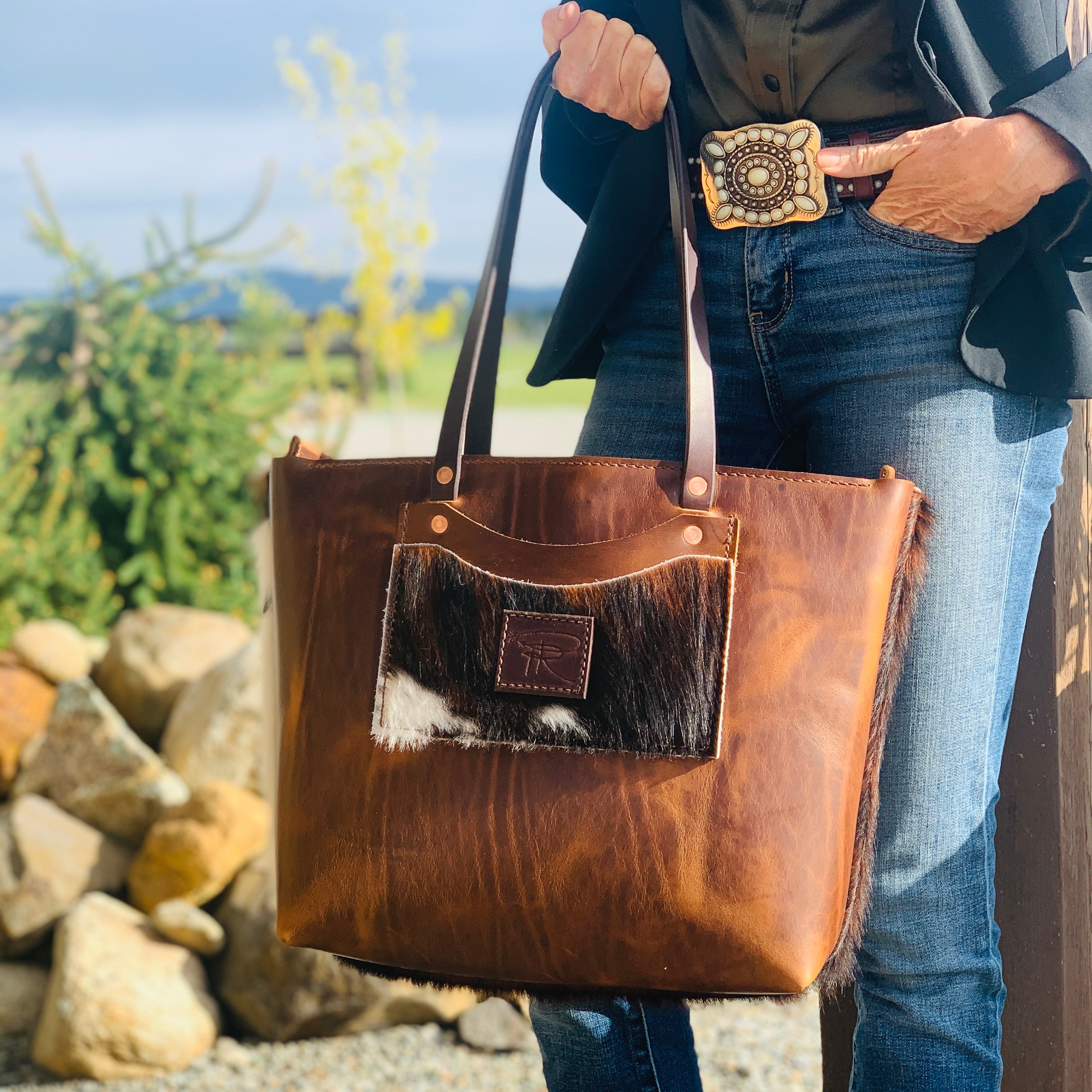 handcrafted leather goods custom made idaho handbags belts wallets leather crafts shopping retail boutique