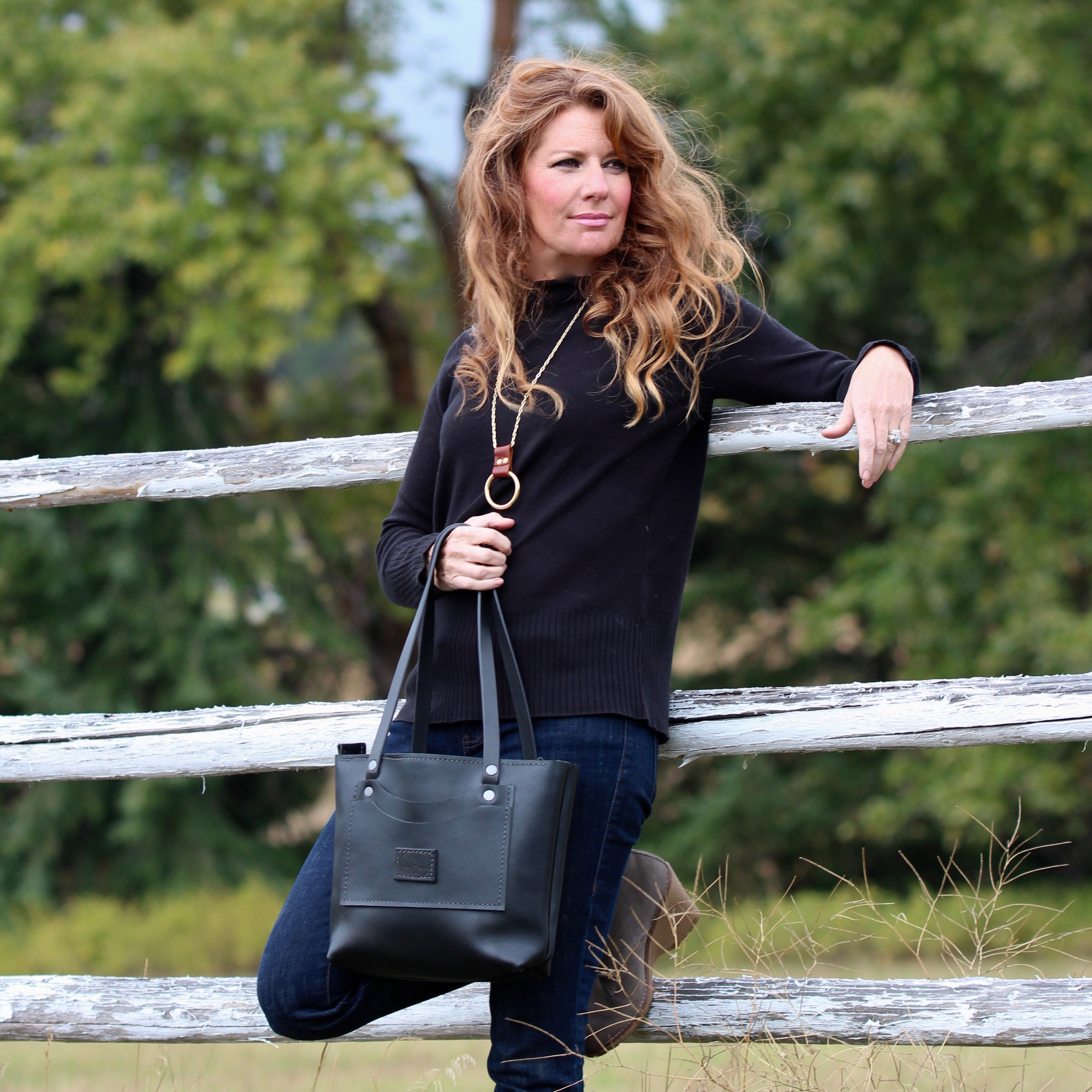 Black Leather Bag, Black Bag, Black Purse, Black Leather Tote Bag, Purses, Travel Bag, Gift Shop, Panhandle Red Leather Company, Panhandle Red, Leather Goods