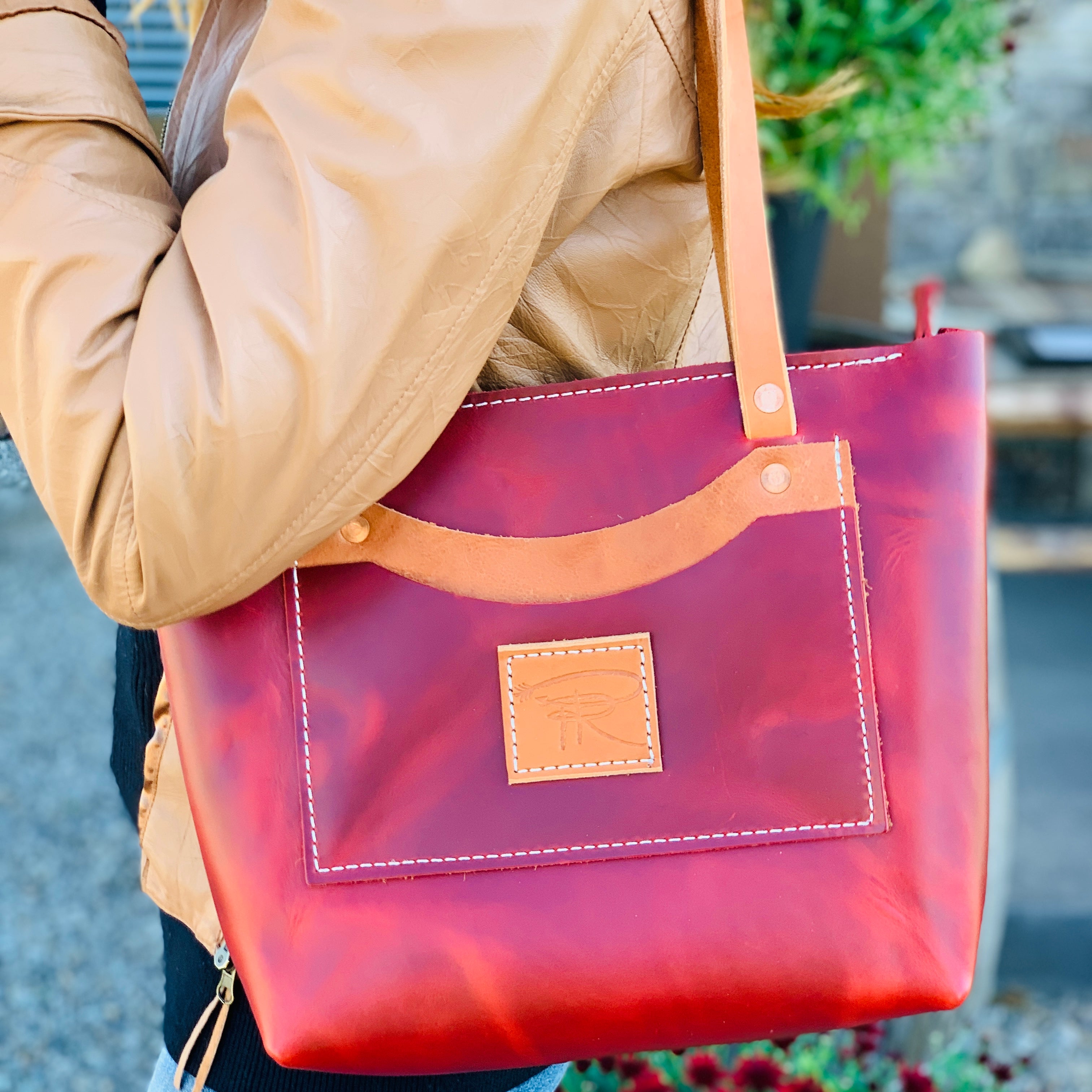 red purse leather goods ladies fashion sale shopping boutique totebags handbags handcrafted gifts