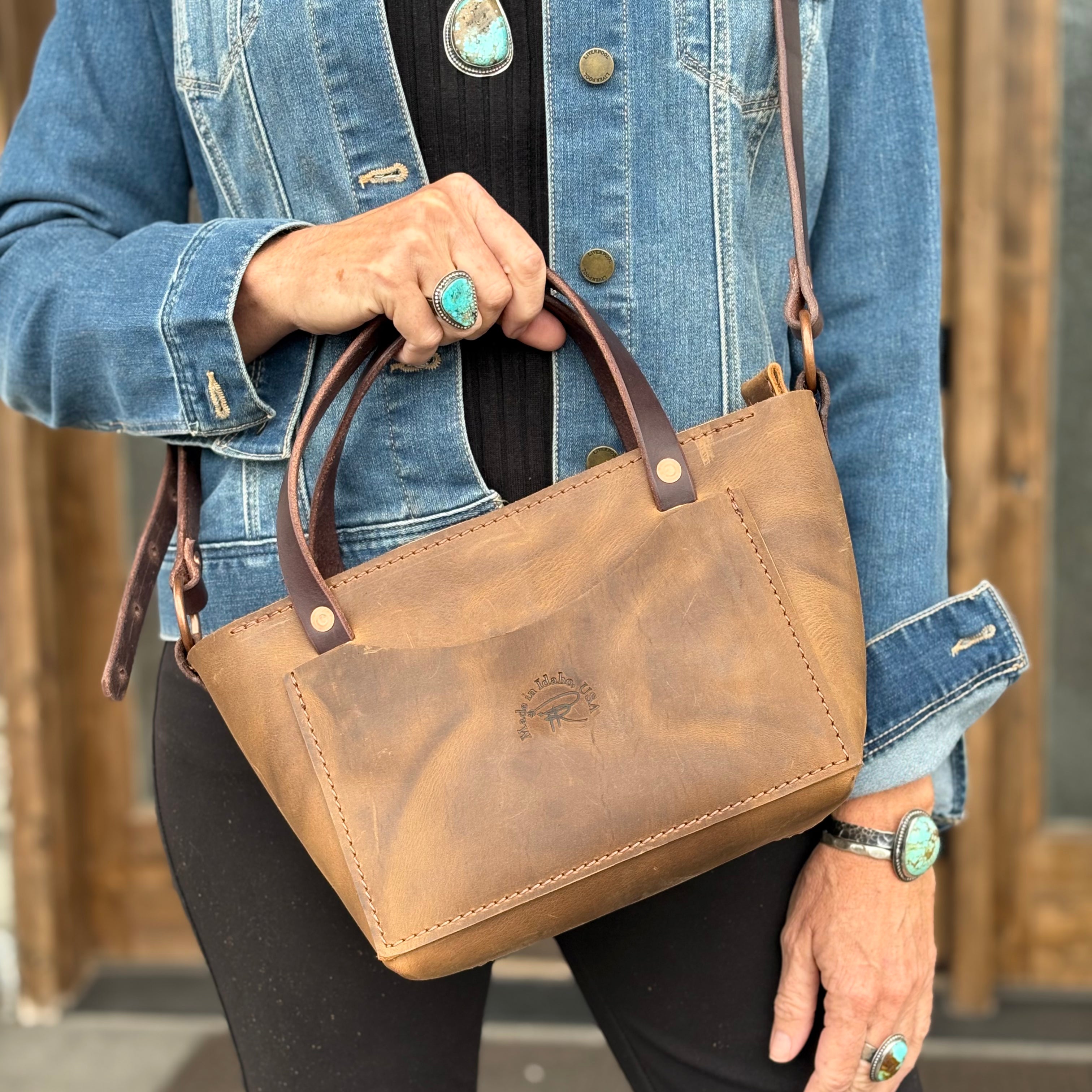 brown leather handbag 