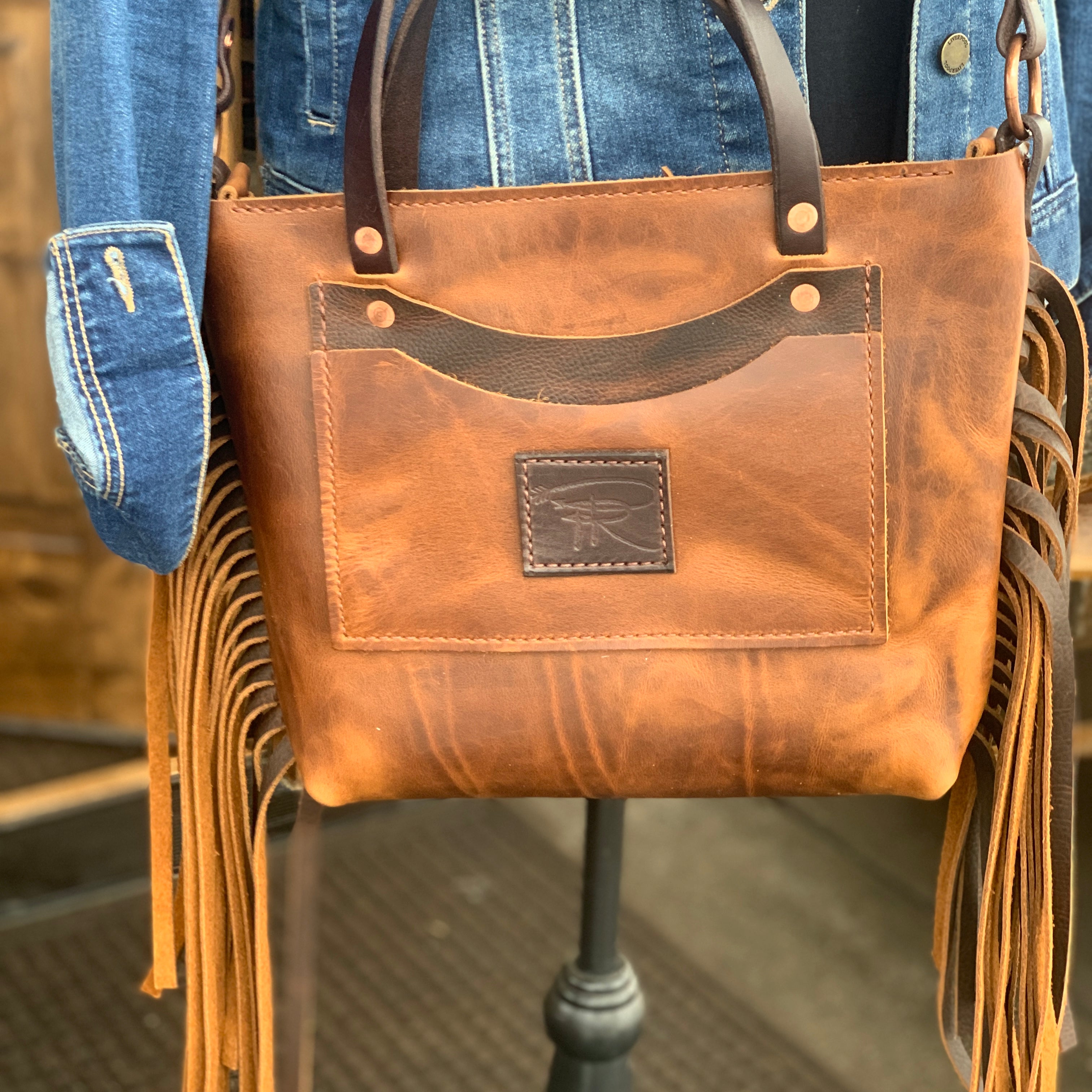 fringe purse handbag cowgirl fashion leather goods maker handcrafted shopping western lifestyle north idaho