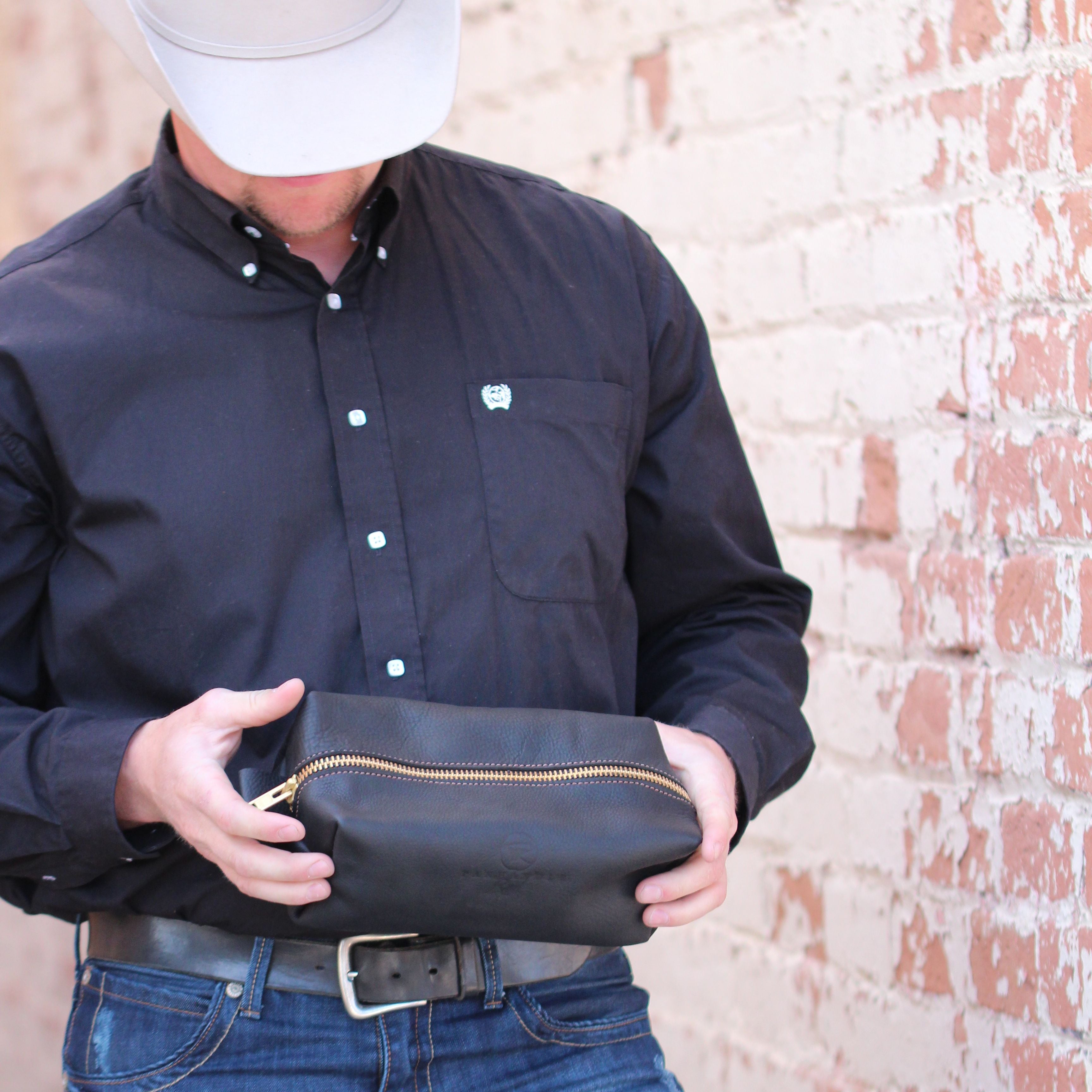 black leather shaving kit, leather dopp kit, men's leather shaving kit, men's gifts, birthday gifts, groomsman gifts, panhandle red